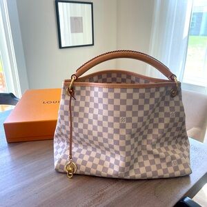 Louis Vuitton Damier Azur Artsy MM